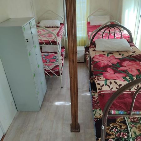 Hostel "Ormanova" Almaty Esterno foto